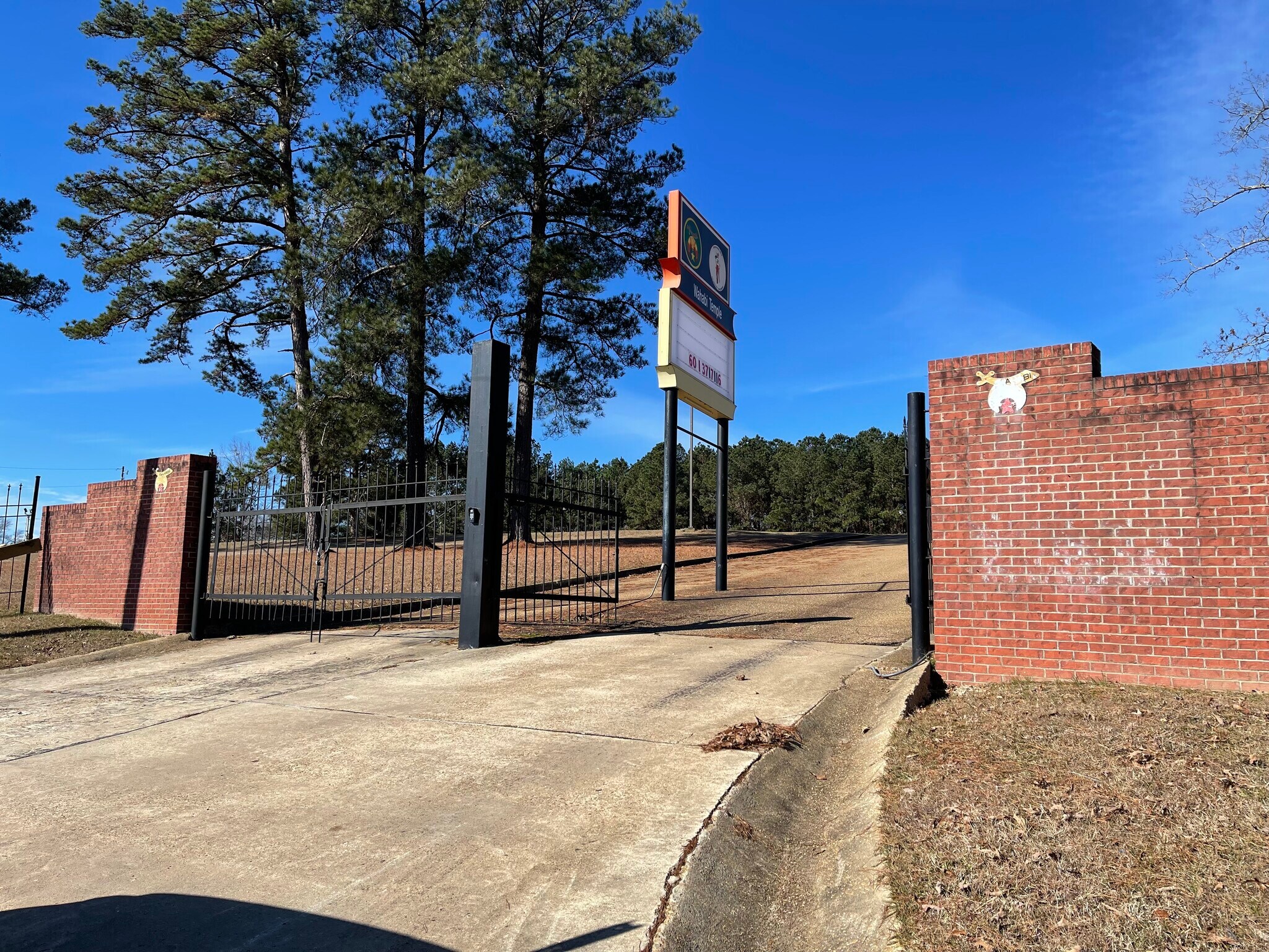 4123 I55 South Frontage Road, Jackson 39212 +/47,000SF Multi