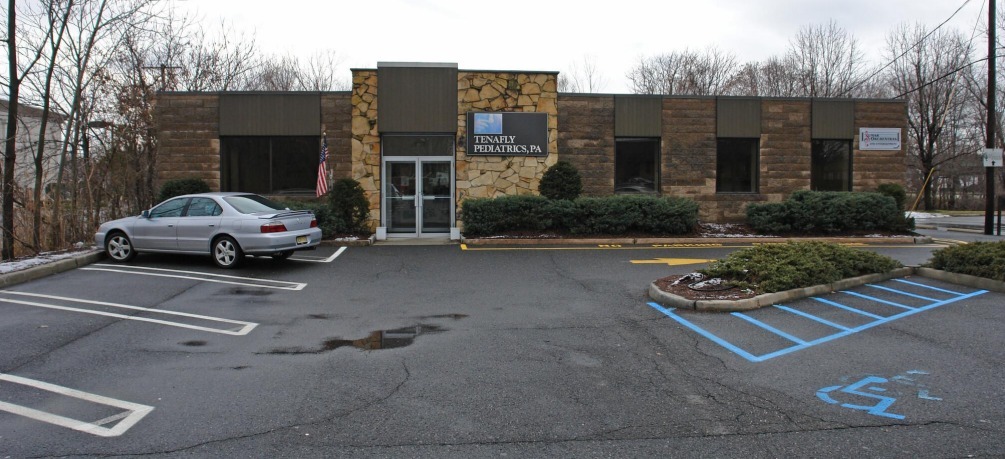 26 Park Pl, Paramus, NJ for rent Building Photo- Image 1 of 8