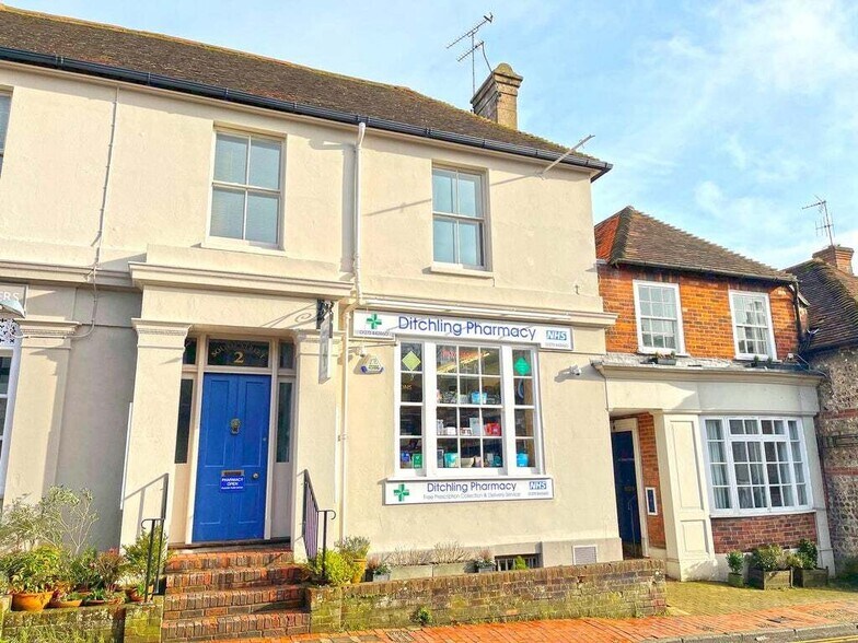 2 South St, Hassocks to rent - Building Photo - Image 1 of 11