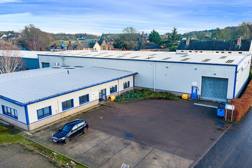 33 Eastmill Rd, Brechin for sale - Building Photo - Image 3 of 11