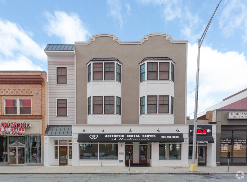 161 Main St, Hackensack, NJ for sale - Building Photo - Image 1 of 1