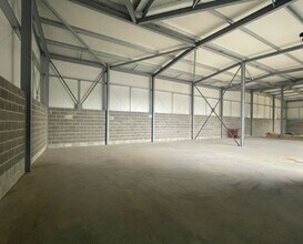 Hyde Park, Doncaster to rent Interior Photo- Image 2 of 2