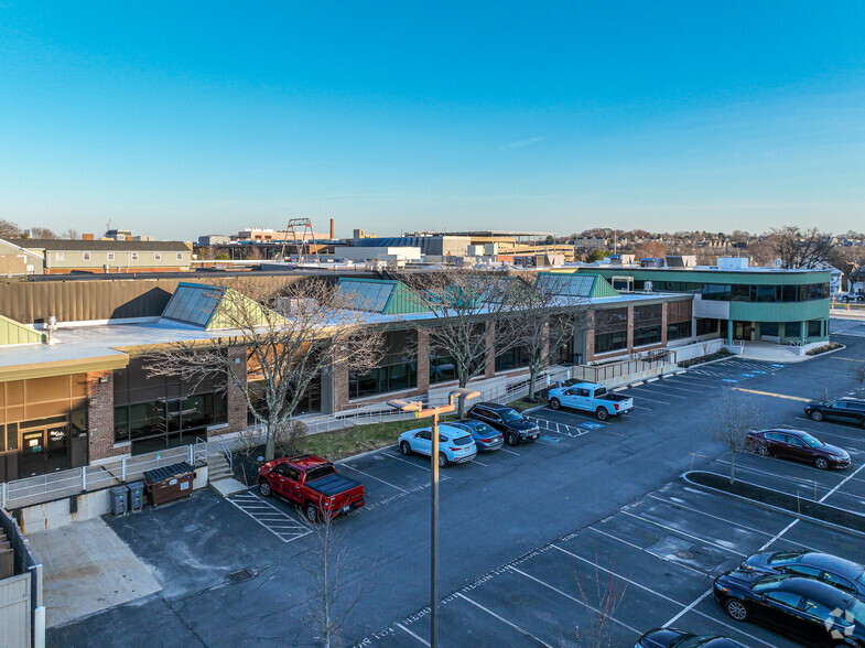 101 Walnut St, Watertown, MA for rent - Building Photo - Image 2 of 5