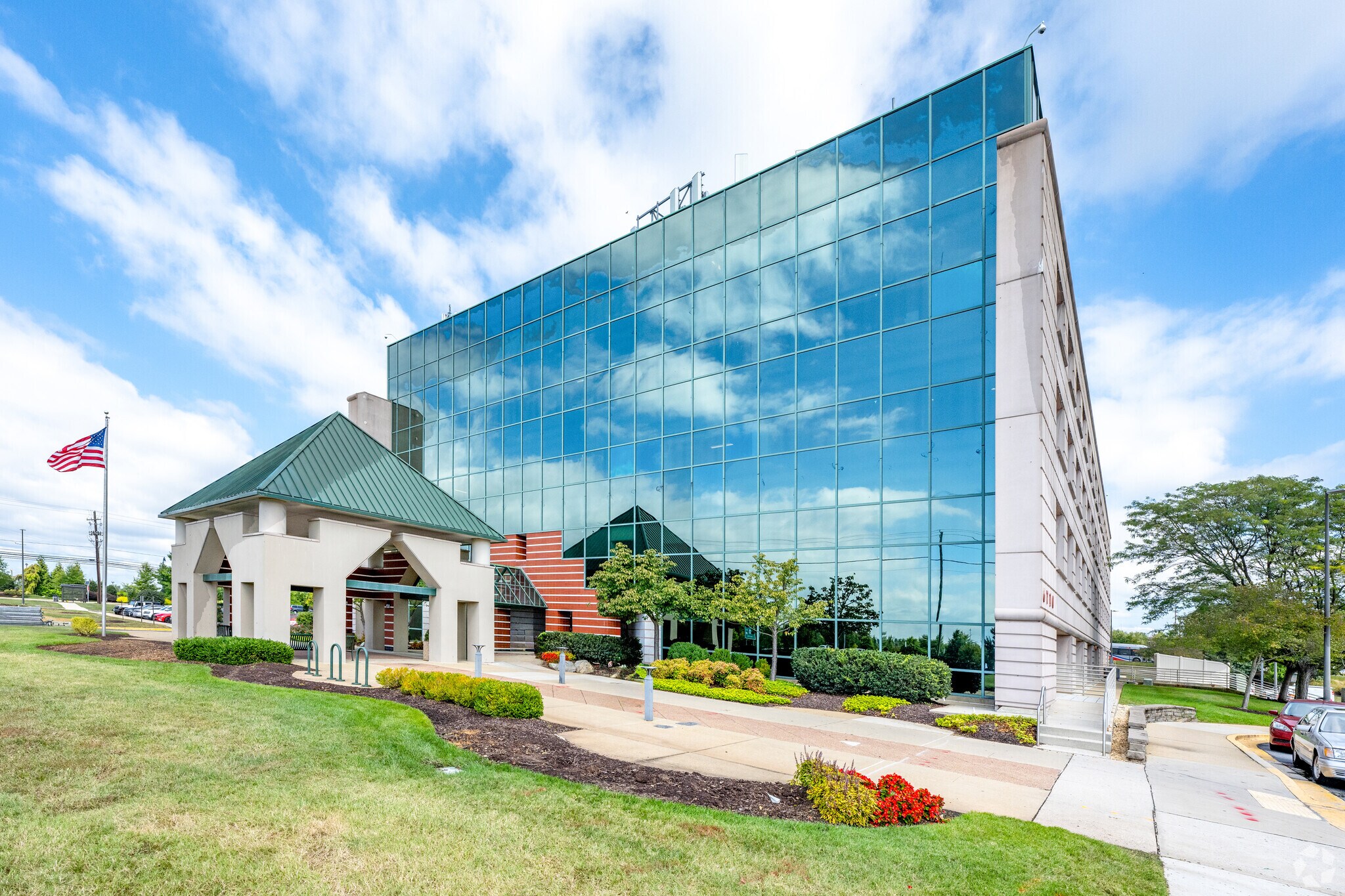 6710 Oxon Hill Rd, Oxon Hill, MD for sale Primary Photo- Image 1 of 1