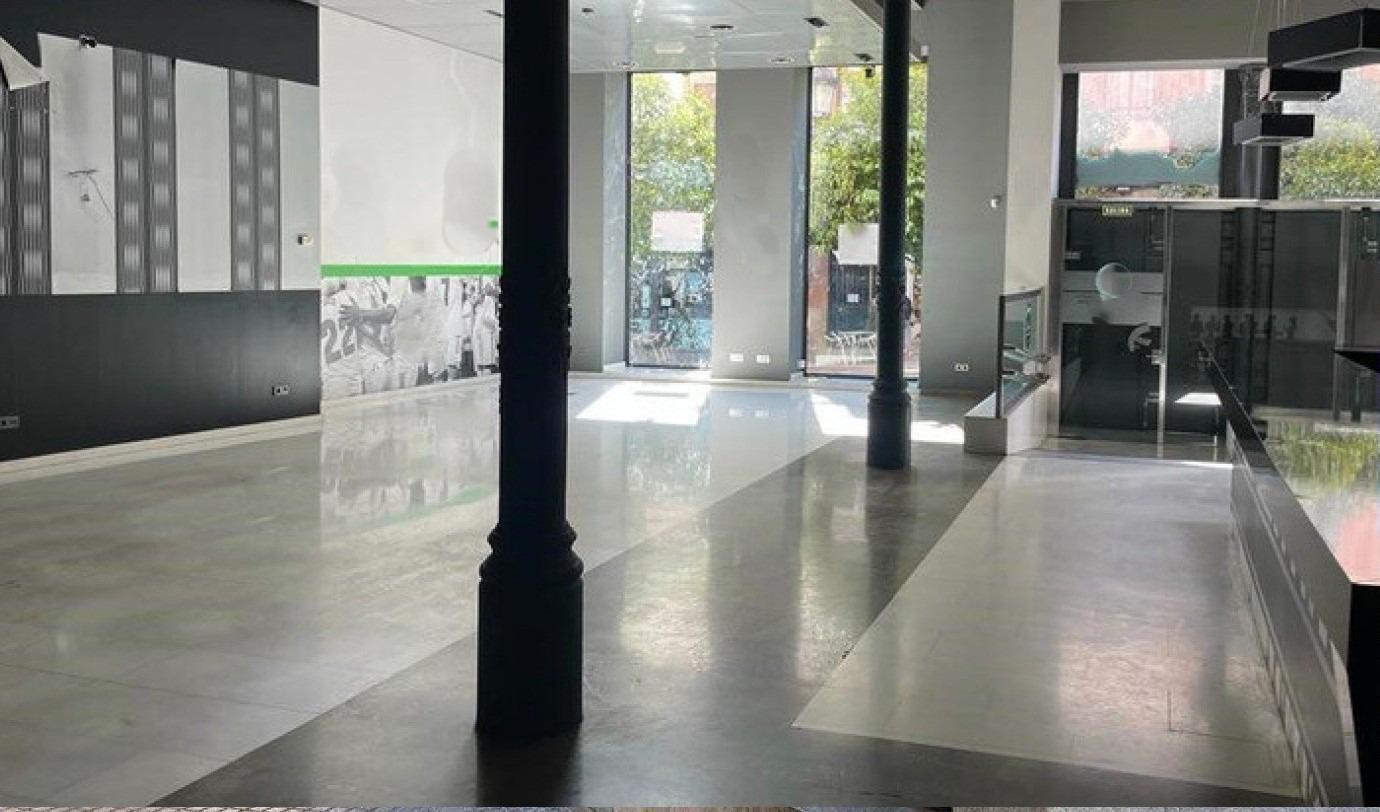 Retail in Córdoba, Córdoba to rent Interior Photo- Image 1 of 6