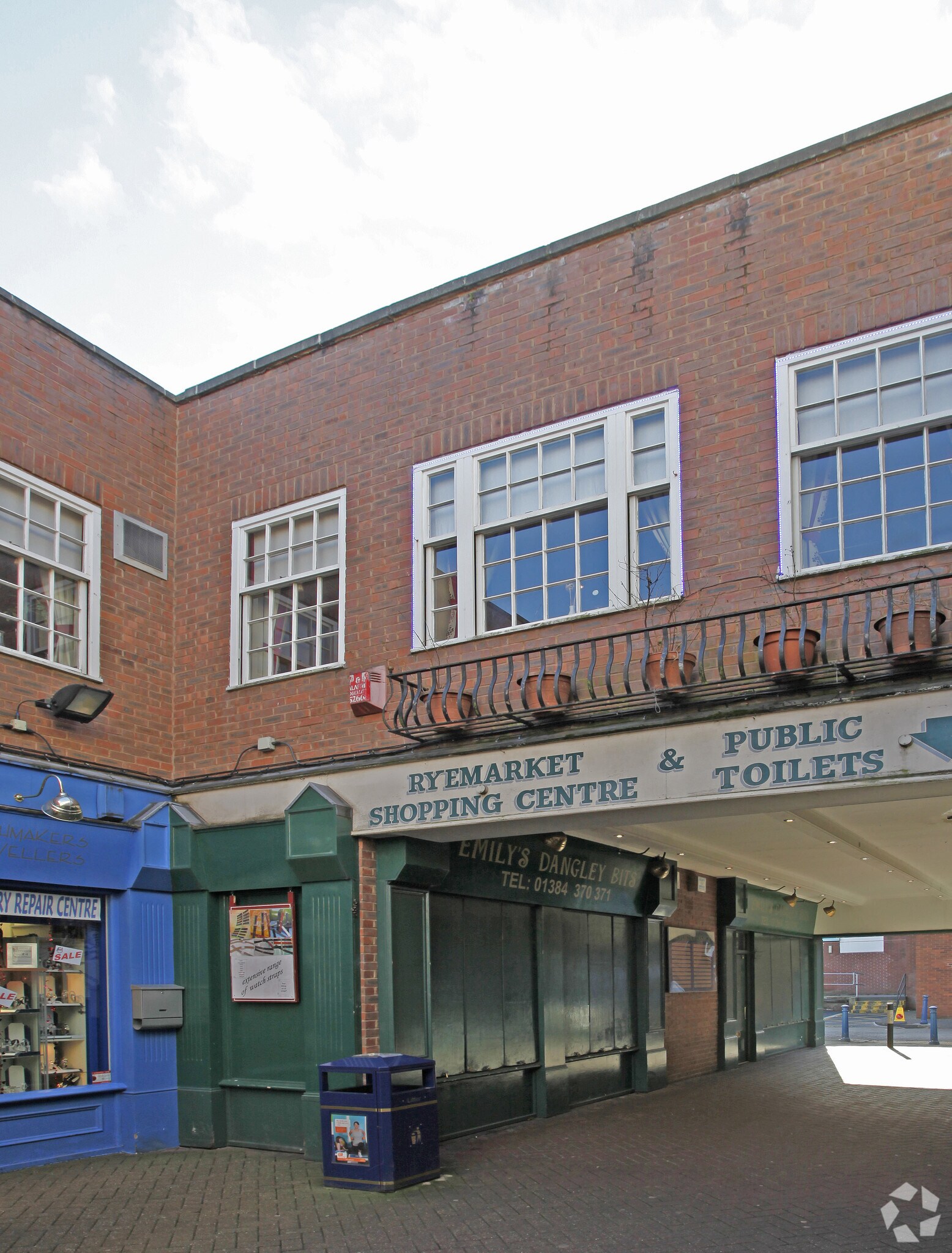 10 Victoria Passage, Stourbridge for sale Primary Photo- Image 1 of 1