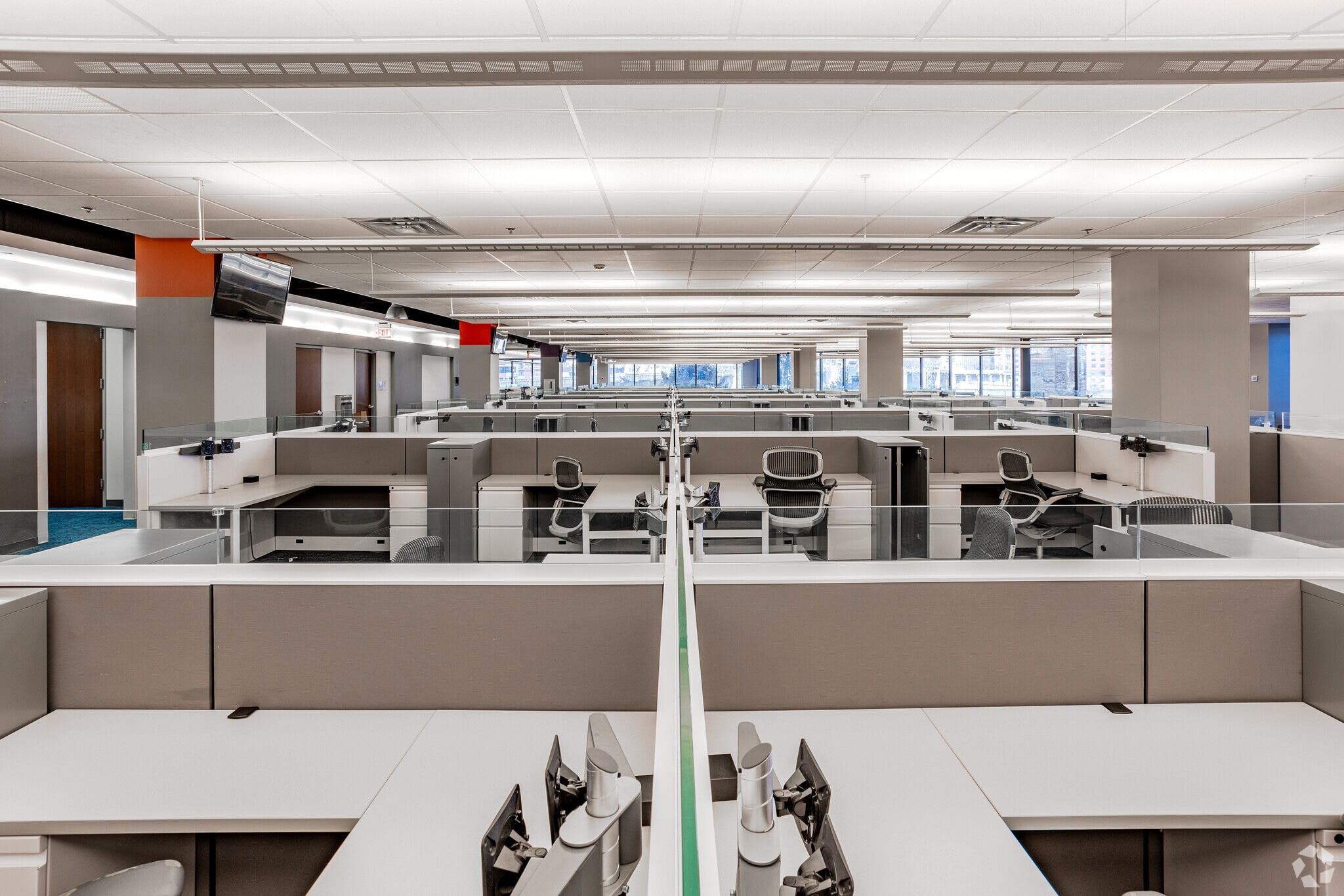 10 River Park Plz, Saint Paul, MN to rent Interior Photo- Image 1 of 6