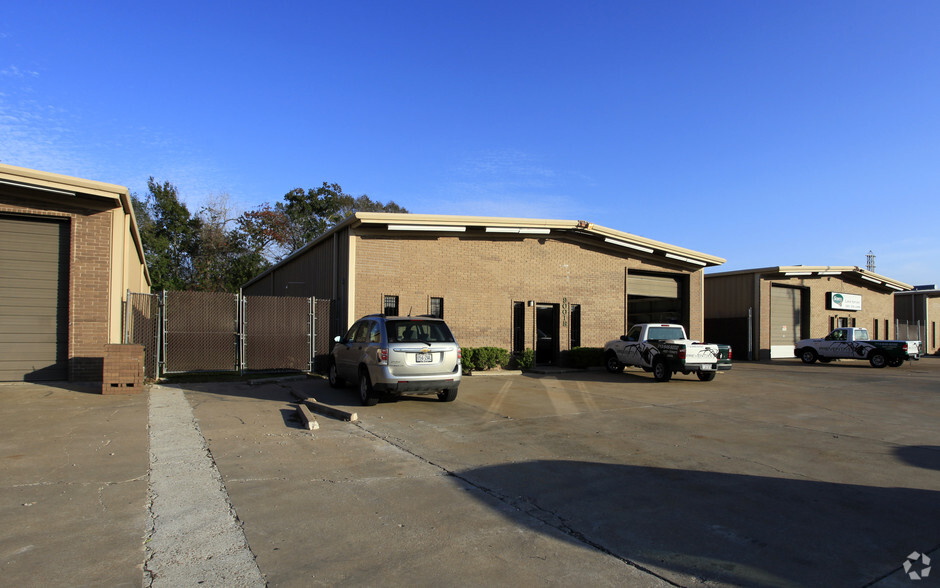 9001 Frey Rd, Houston, TX for rent - Building Photo - Image 2 of 4