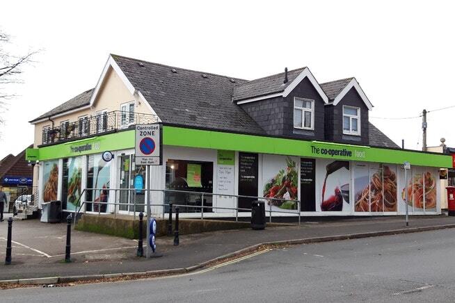 63 Charlton Rd, Andover for sale Building Photo- Image 1 of 1