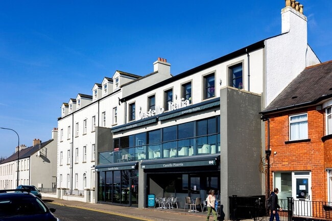 More details for 28 Scotch Quarter, Carrickfergus - Retail to Rent