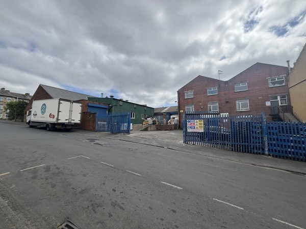 Sunbridge Rd & Westend St portfolio of 2 properties for sale on LoopNet.co.uk - Building Photo - Image 2 of 10