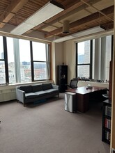 1033 W Van Buren St, Chicago, IL for rent Interior Photo- Image 1 of 9