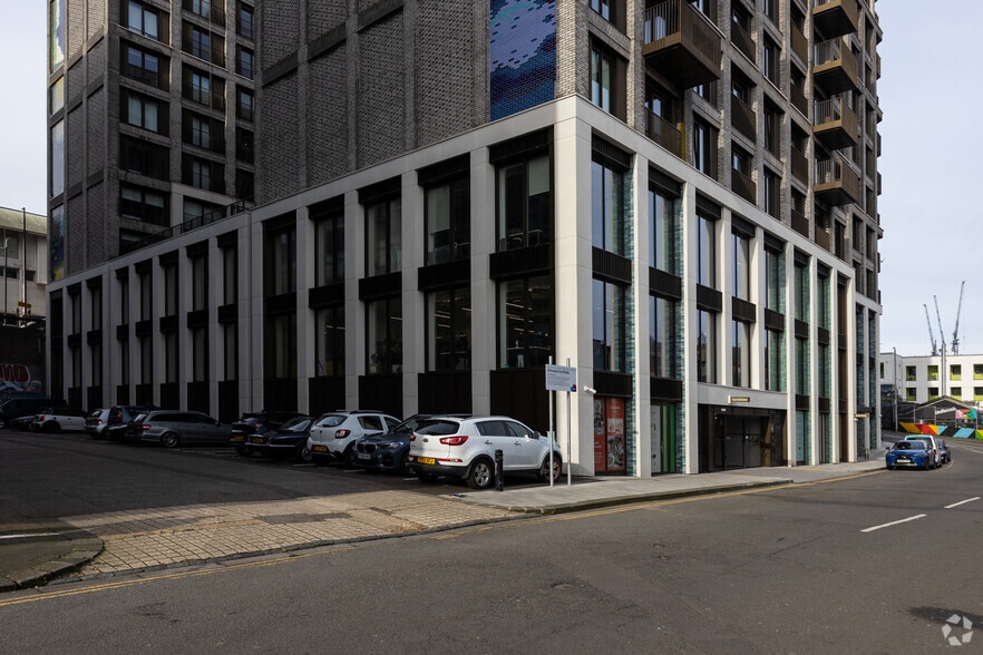 50 New England St, Brighton to rent - Building Photo - Image 2 of 4