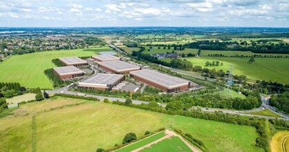 Cricket Ln, Lichfield to rent Building Photo- Image 1 of 9