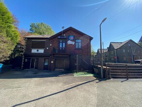 Lever St, Rossendale for rent Primary Photo- Image 1 of 3