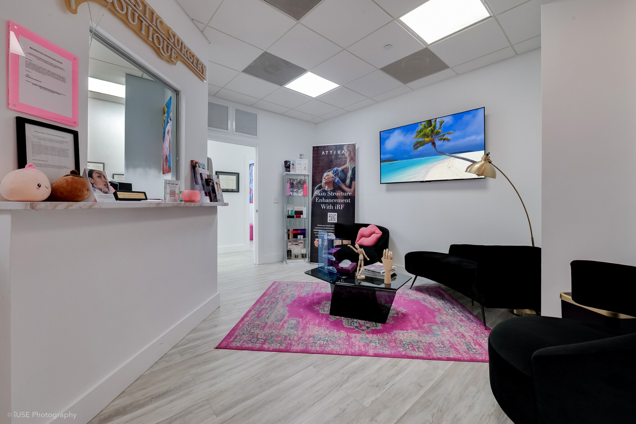 135 San Lorenzo Ave, Coral Gables, FL to rent Interior Photo- Image 1 of 20