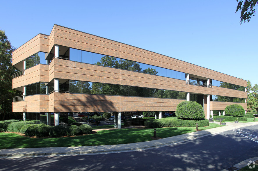 3120 Highwoods Blvd, Raleigh, NC for rent - Building Photo - Image 1 of 5