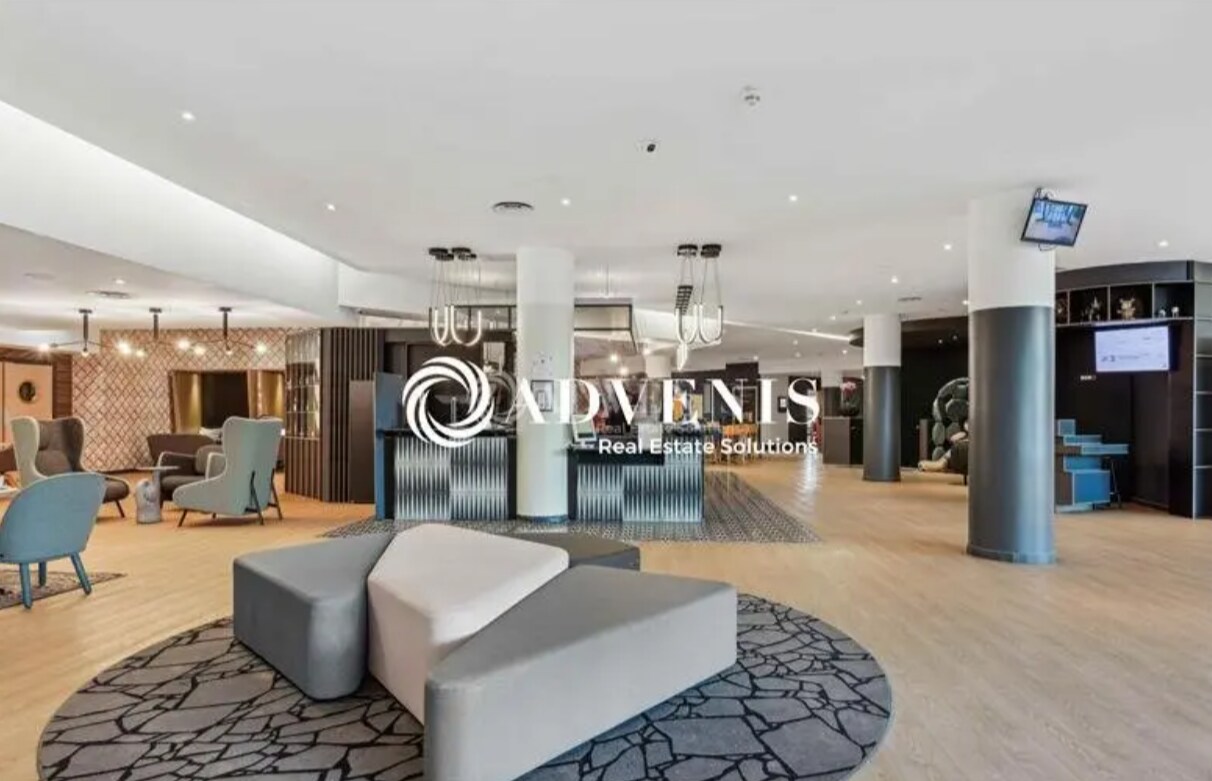 Office in Noisy-le-Grand to rent Interior Photo- Image 1 of 3