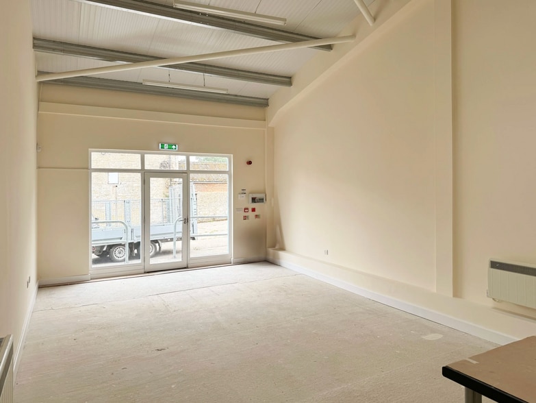 Red Lodge Rd, Bulwick to rent - Building Photo - Image 3 of 3