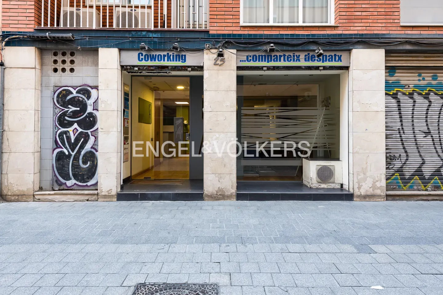 Build-to-Rent in Barcelona, Barcelona for sale Building Photo- Image 1 of 4