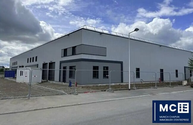 Location Local d'activités 245 m² à 2 518 m²