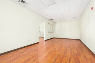 45-943 Kamehameha Hwy, Kaneohe, HI for rent Building Photo- Image 1 of 4