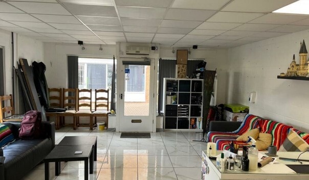 12 Mill St, Oakham to rent - Building Photo - Image 2 of 11