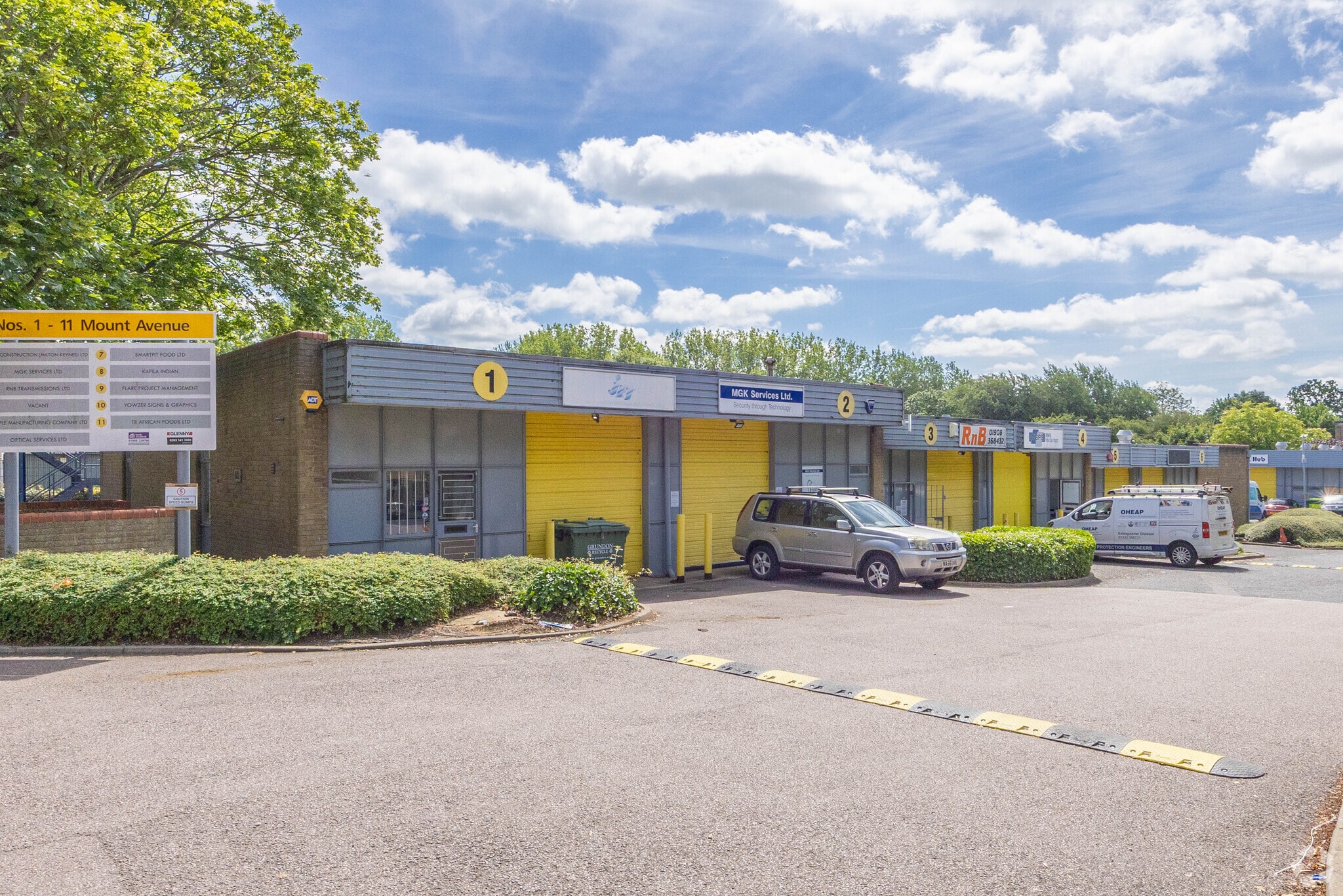 Mount Ave, Milton Keynes to rent Primary Photo- Image 1 of 3