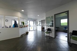 Office in Rillieux-la-Pape to rent Interior Photo- Image 2 of 11