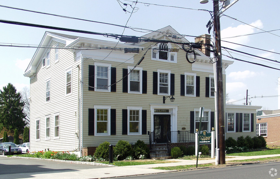 10 S Main St, Pennington, NJ for rent - Primary Photo - Image 1 of 5