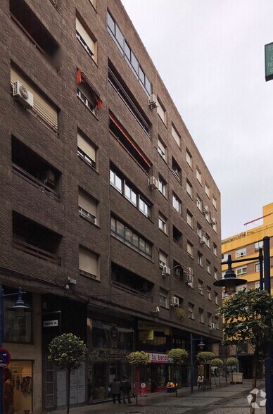 Calle de Trinidad, 4, Talavera de la Reina, Toledo to rent - Building Photo - Image 2 of 2