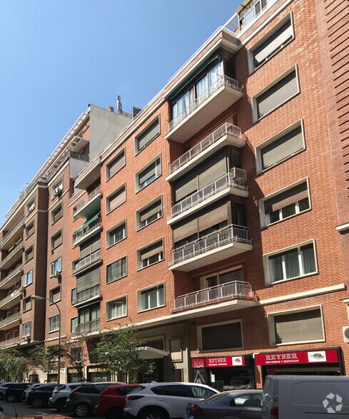 Calle Maiquez, 12, Madrid, Madrid for rent - Building Photo - Image 2 of 2