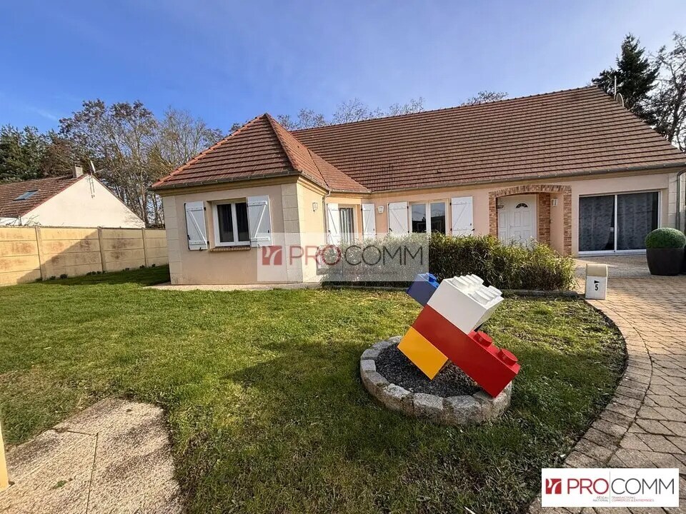 Light Industrial in Morancez for sale Building Photo- Image 1 of 10