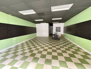 1001 S Broadway, Los Angeles, CA for rent Interior Photo- Image 2 of 2