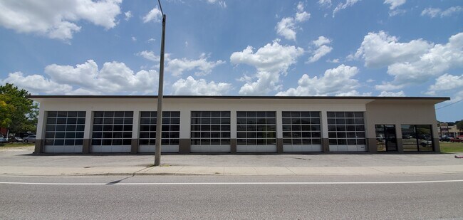 More details for 2022 12th St, Sarasota, FL - Industrial to Rent
