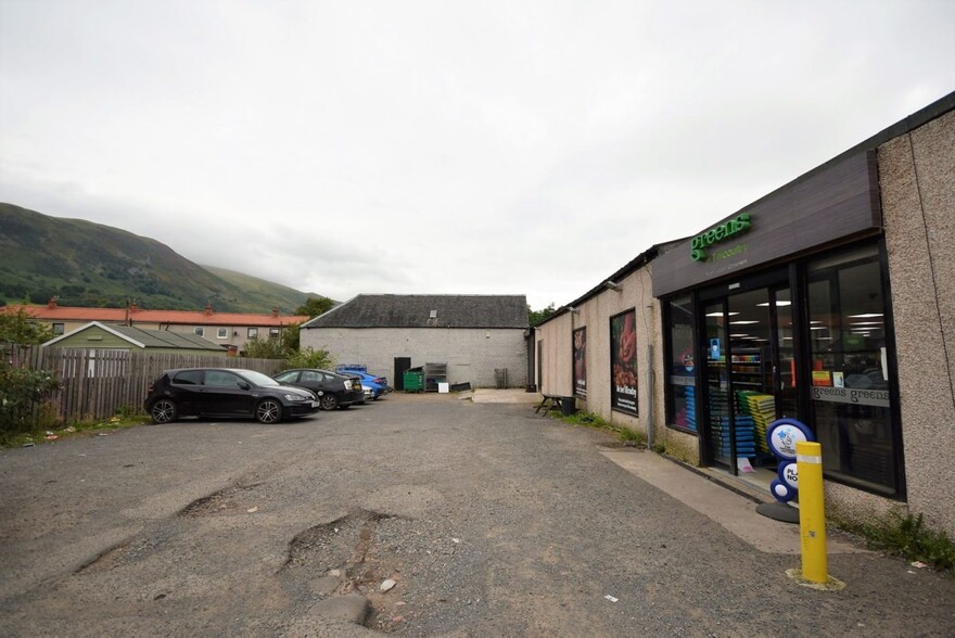 Hill St, Tillicoultry for rent - Building Photo - Image 1 of 2