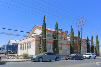 1420 Geronimo Dr, El Paso, TX for sale Primary Photo- Image 1 of 1