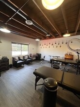 7164-7168 Melrose Ave, Los Angeles, CA to rent Interior Photo- Image 2 of 2