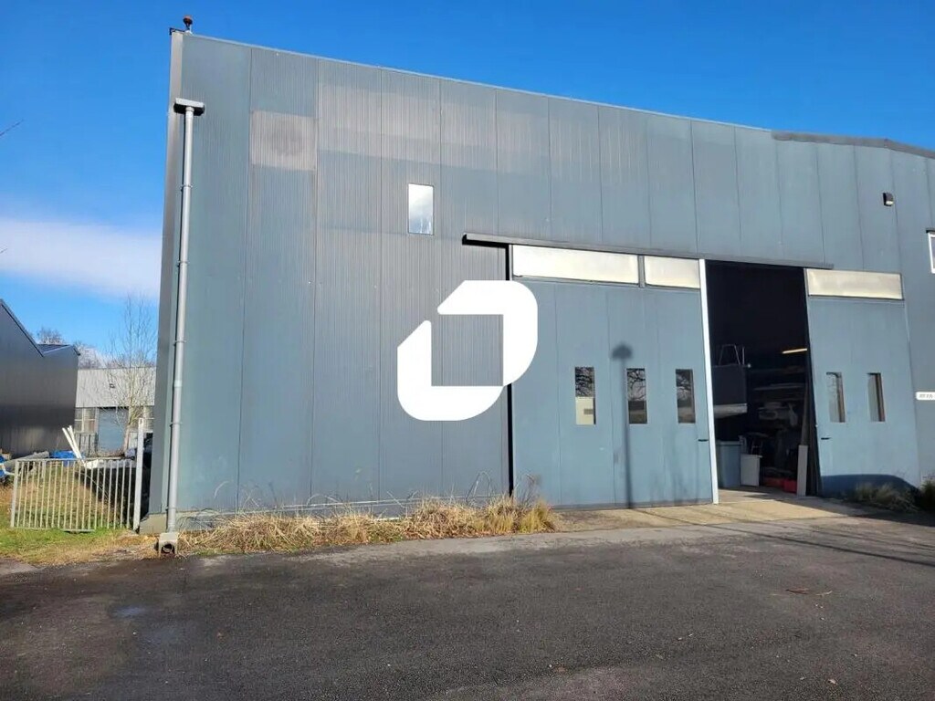 Vente Local d'activités 657 m² - Photo 1
