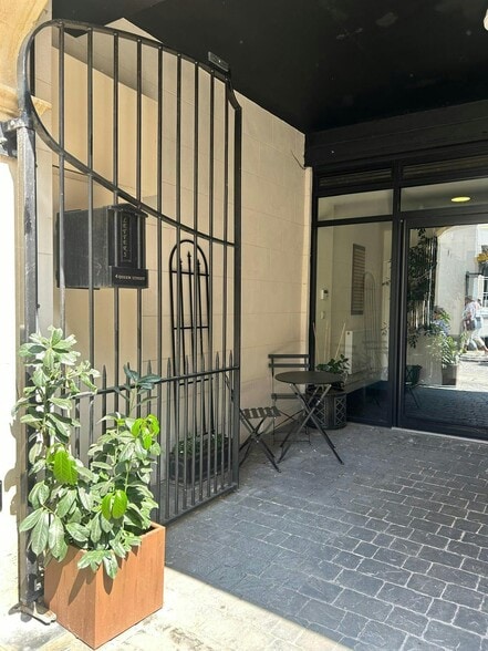 4 Queen St, Bath to rent - Building Photo - Image 3 of 11