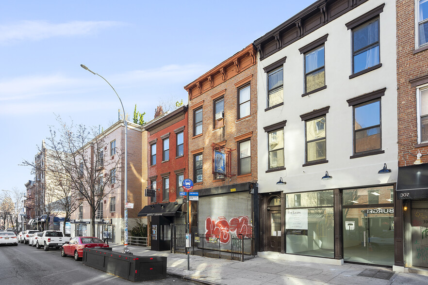 305 Bedford Ave, Brooklyn, NY for sale - Building Photo - Image 1 of 1