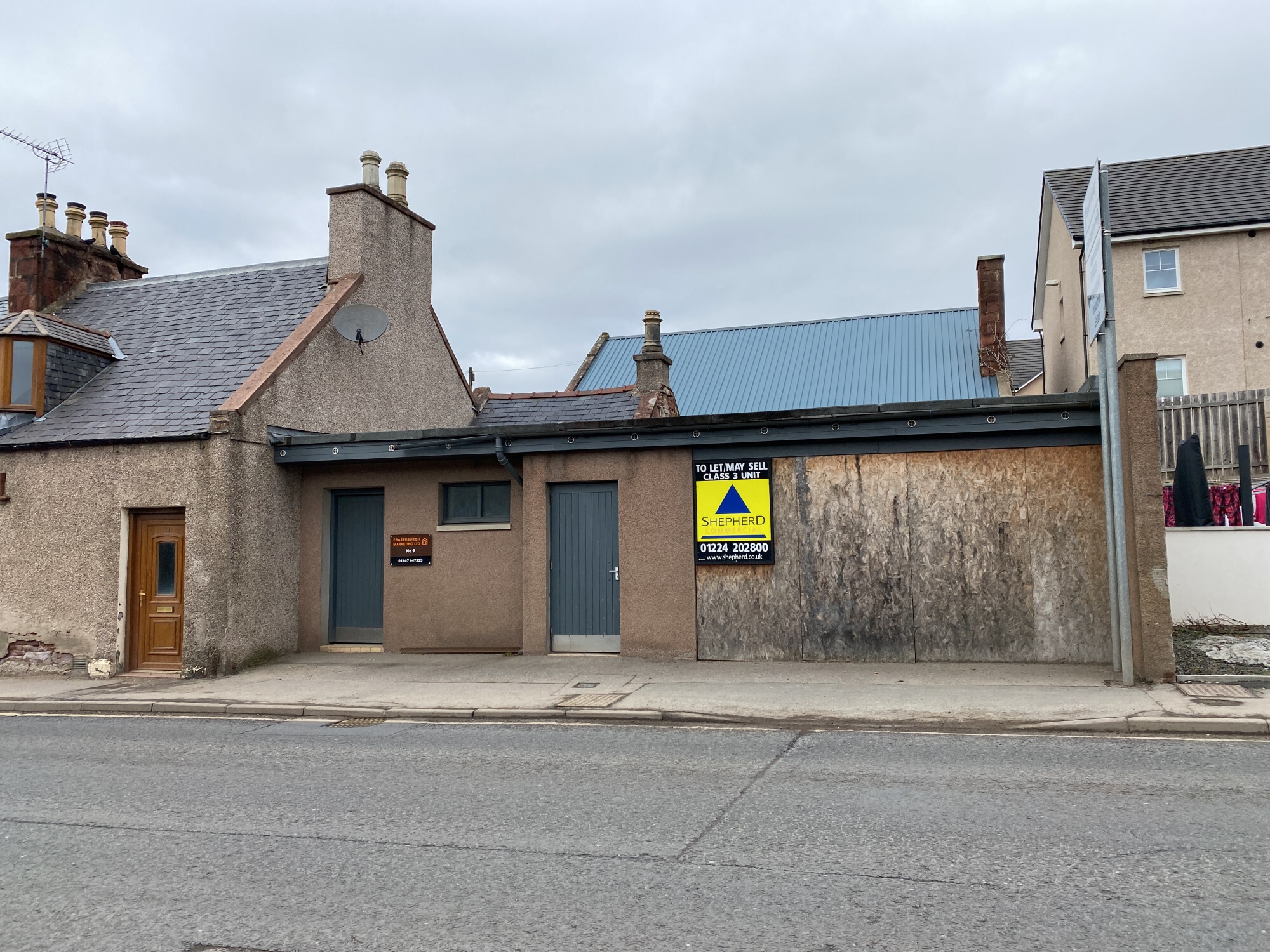 Duff St, Turriff to rent Building Photo- Image 1 of 1