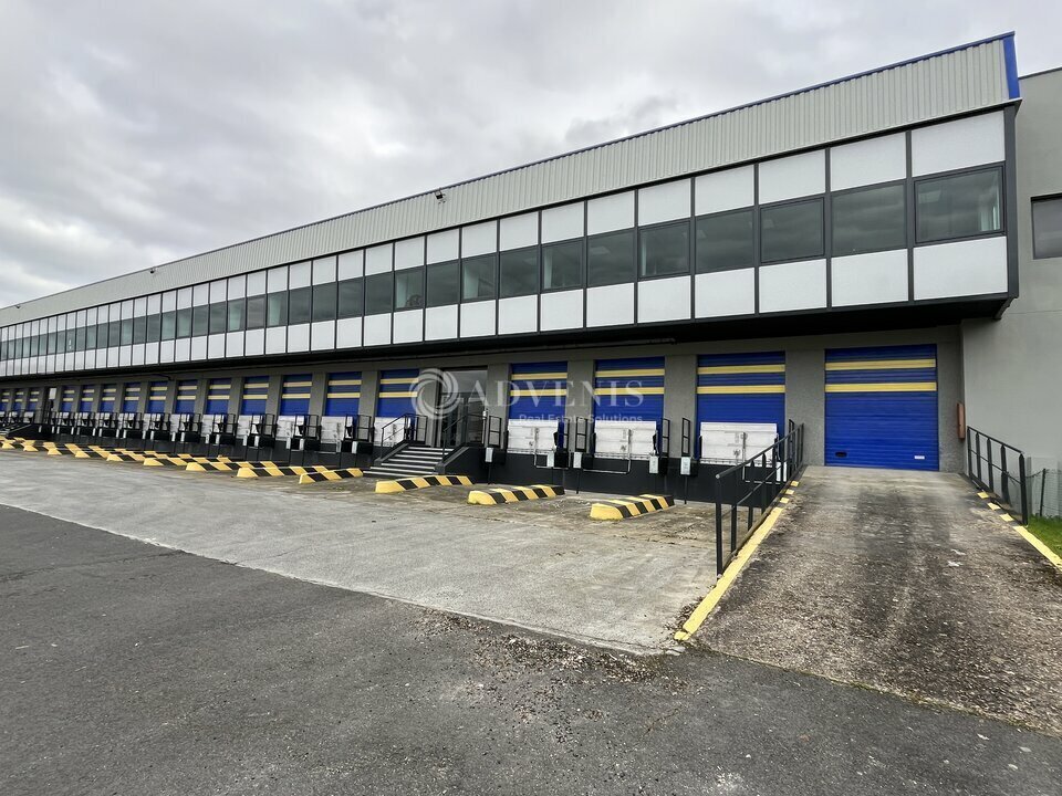 Industrial in Fosses to rent Building Photo- Image 1 of 11