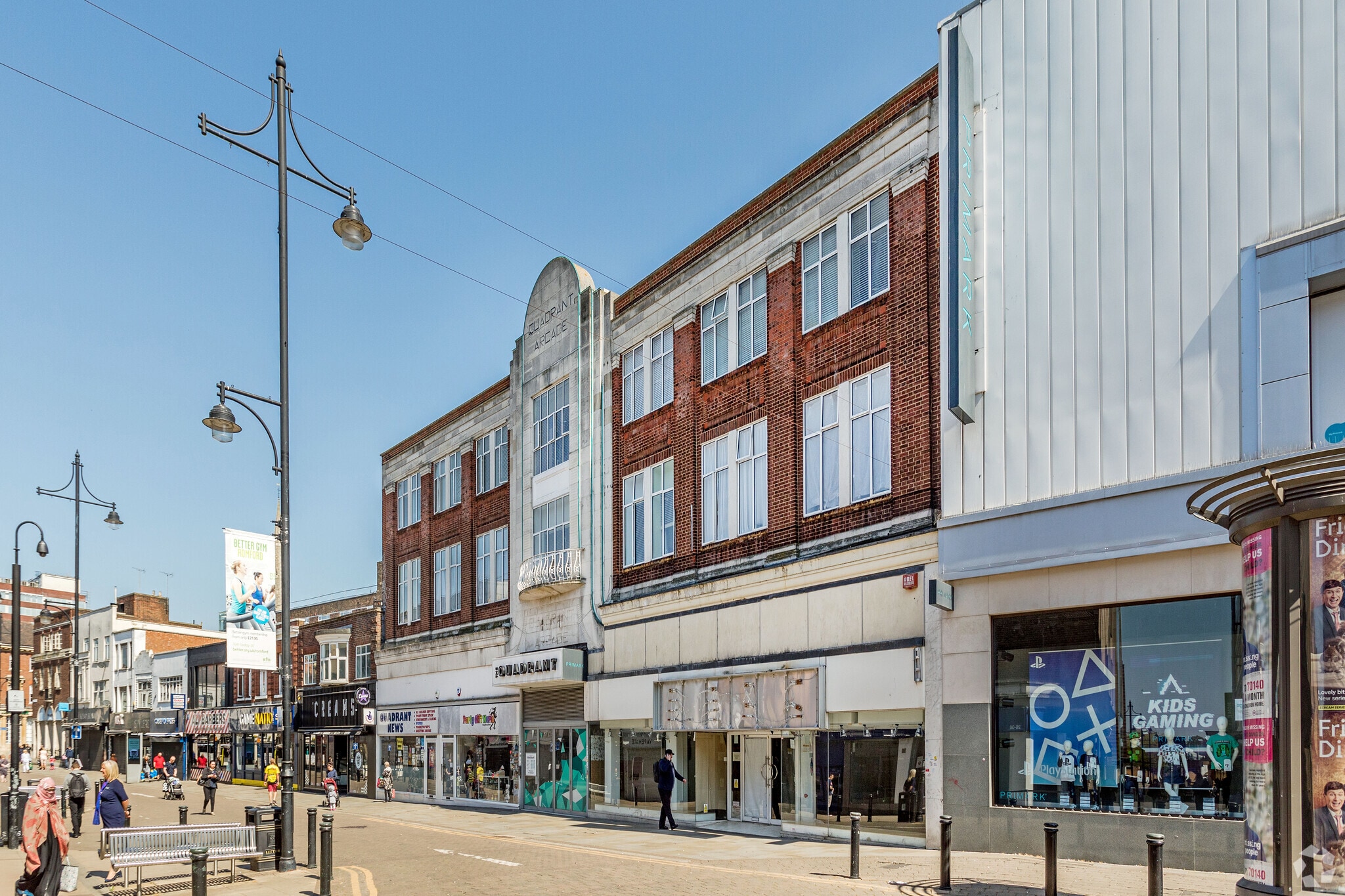 1-32 Quadrant Arcade, Romford to rent Primary Photo- Image 1 of 5