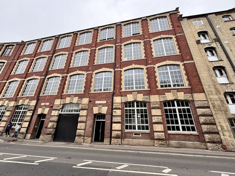 230 Lower Bristol Rd, Bath to rent - Building Photo - Image 2 of 7