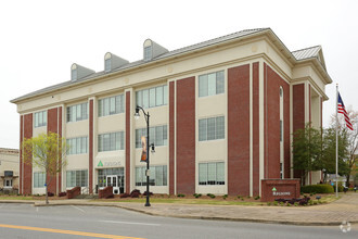 200 Broad St, Gadsden, AL for rent Building Photo- Image 1 of 8