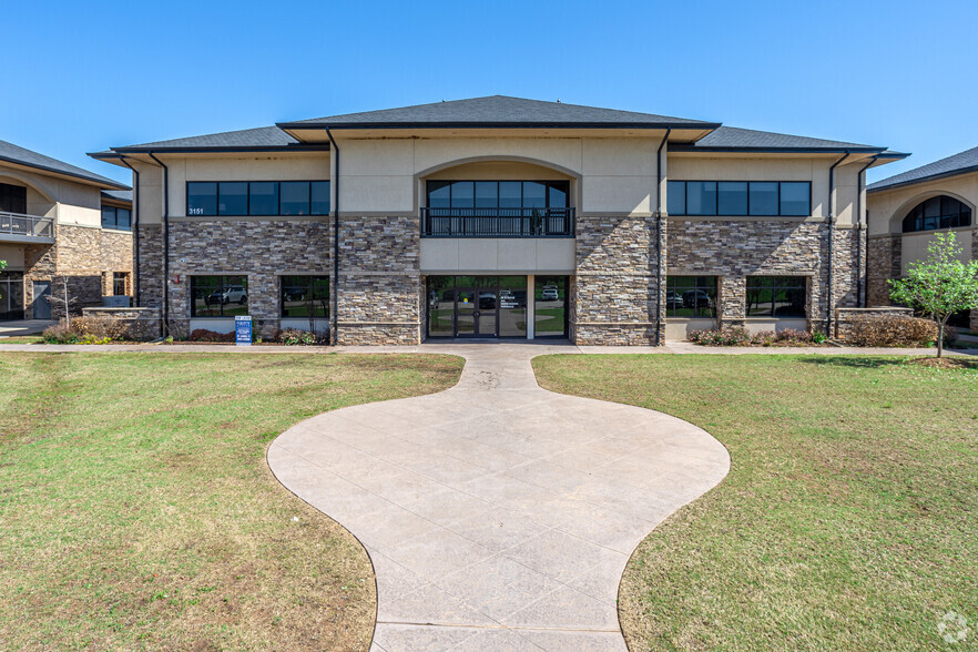 3151 W Tecumseh Rd, Norman, OK for rent - Building Photo - Image 3 of 3