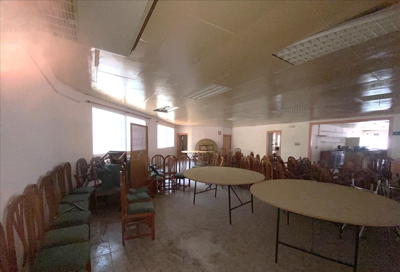 Retail in Blanca for sale Building Photo- Image 1 of 8