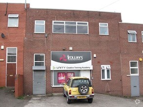 3-5 Westmill St, Stoke On Trent for rent Primary Photo- Image 1 of 2