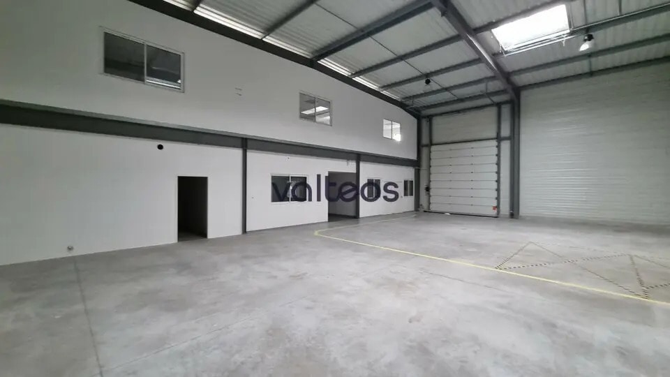 Vente Bureaux 960 m² - Photo 1